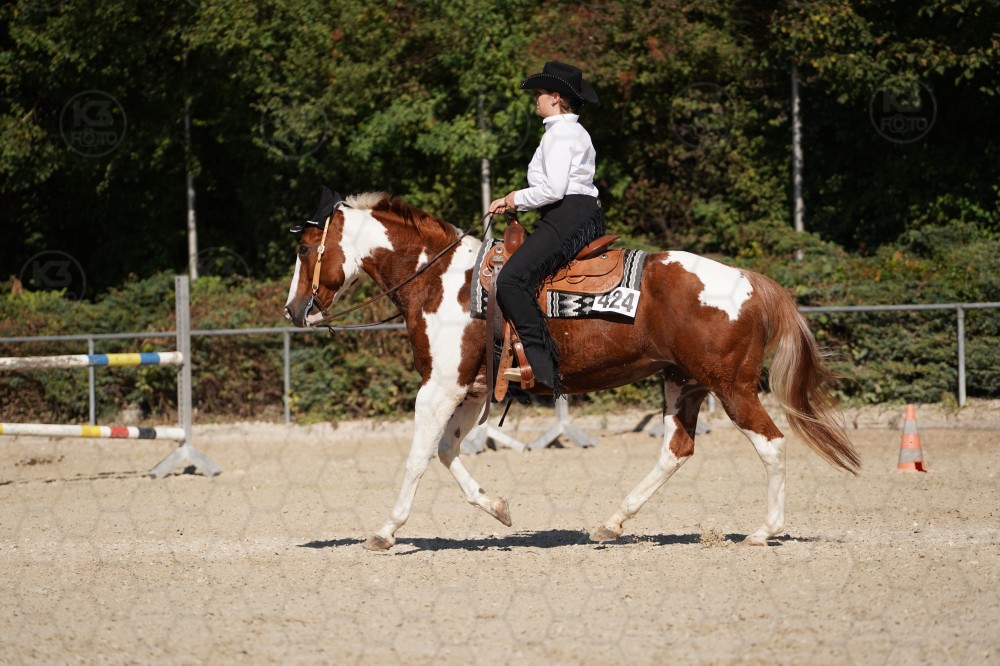 s_A_908135.JPG